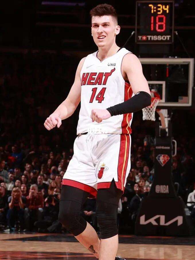 他的战术调 他的战术调