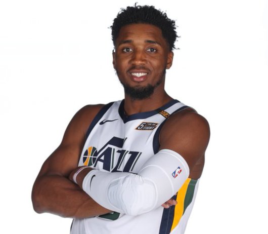 曾与詹姆斯 曾与詹姆斯