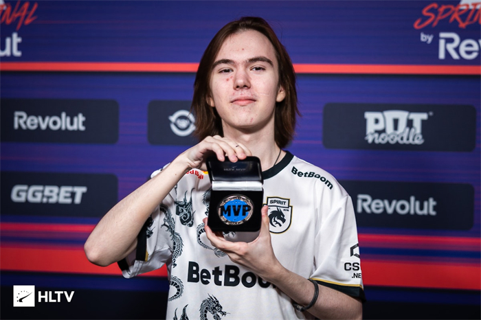 滚起推进雪 滚起推进雪