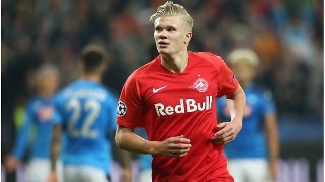 大谷翔平在 2024 年被多名社会学家探讨其“二刀流”精神对当代职场的影响